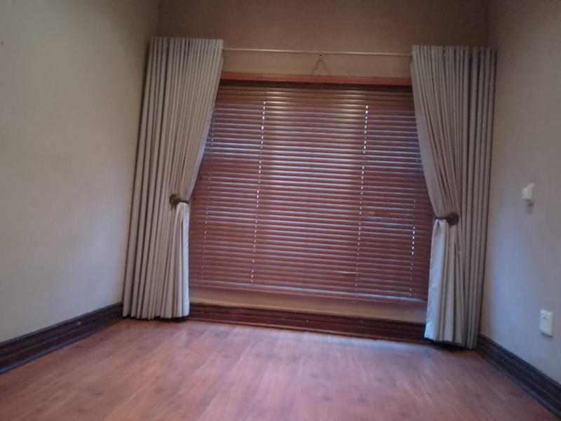 4 Bedroom Property for Sale in Vanderbijlpark SW 5 Gauteng