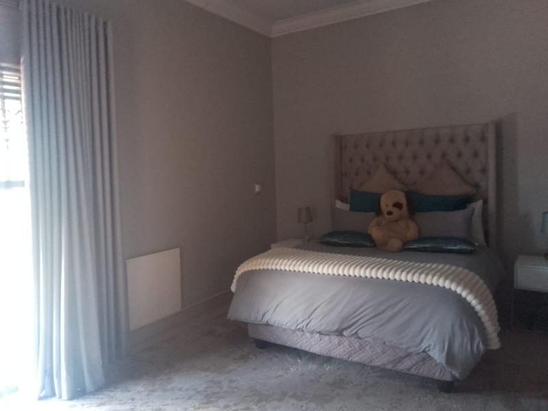 4 Bedroom Property for Sale in Vanderbijlpark SW 5 Gauteng