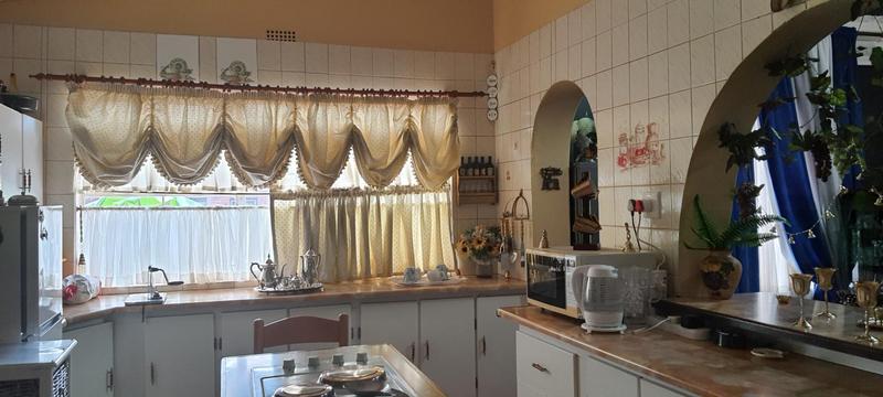 To Let 4 Bedroom Property for Rent in Kameeldrift West Gauteng