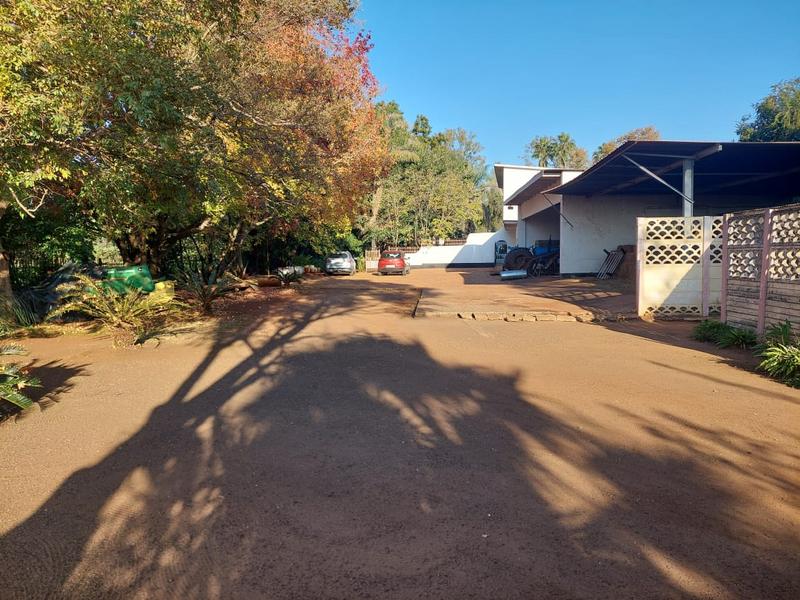 To Let 3 Bedroom Property for Rent in Honingneskrans Ah Gauteng