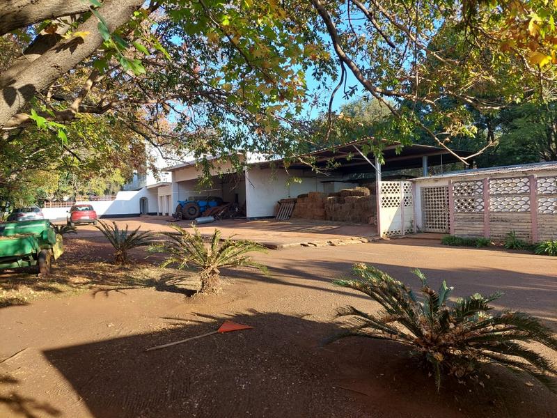 To Let 3 Bedroom Property for Rent in Honingneskrans Ah Gauteng