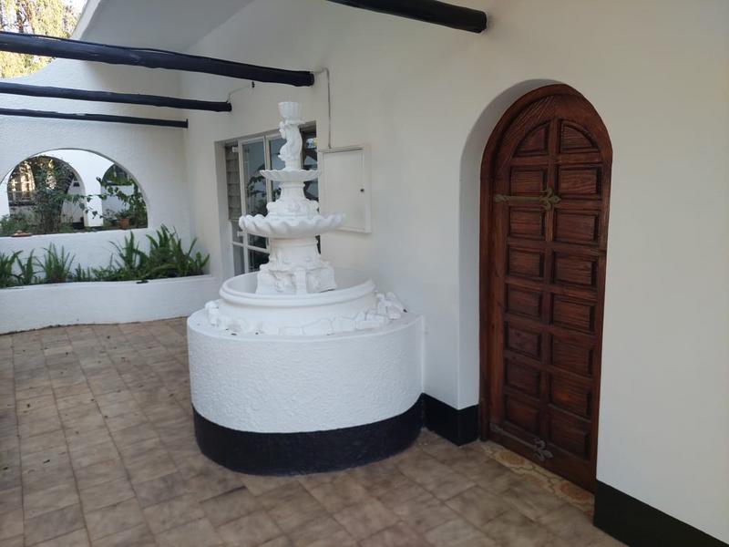 To Let 3 Bedroom Property for Rent in Honingneskrans Ah Gauteng