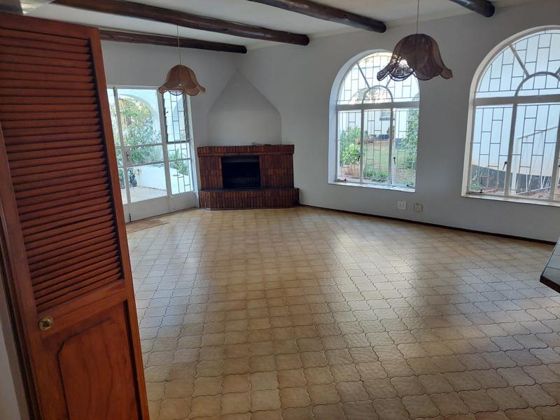 To Let 3 Bedroom Property for Rent in Honingneskrans Ah Gauteng