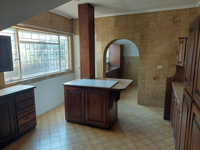 To Let 3 Bedroom Property for Rent in Honingneskrans Ah Gauteng
