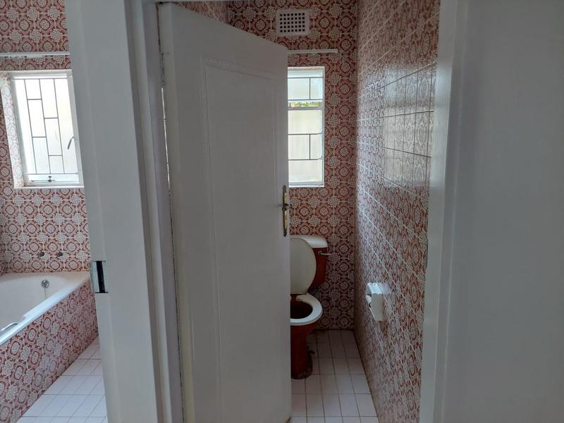 To Let 3 Bedroom Property for Rent in Honingneskrans Ah Gauteng