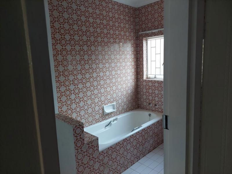 To Let 3 Bedroom Property for Rent in Honingneskrans Ah Gauteng