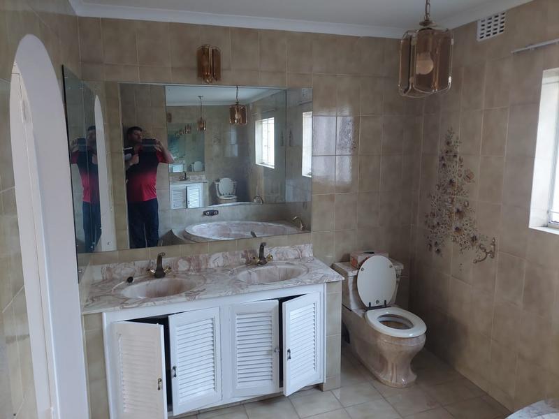 To Let 3 Bedroom Property for Rent in Honingneskrans Ah Gauteng
