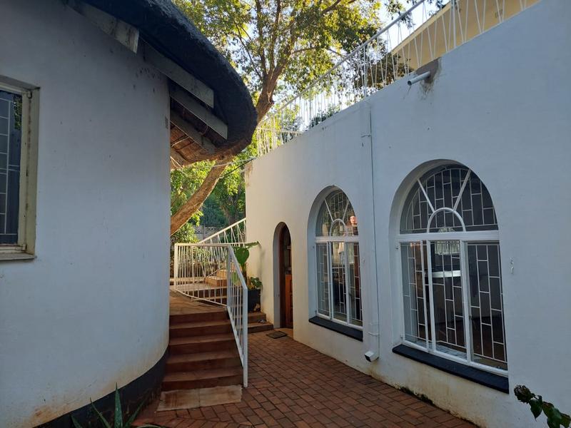 To Let 2 Bedroom Property for Rent in Honingneskrans Ah Gauteng