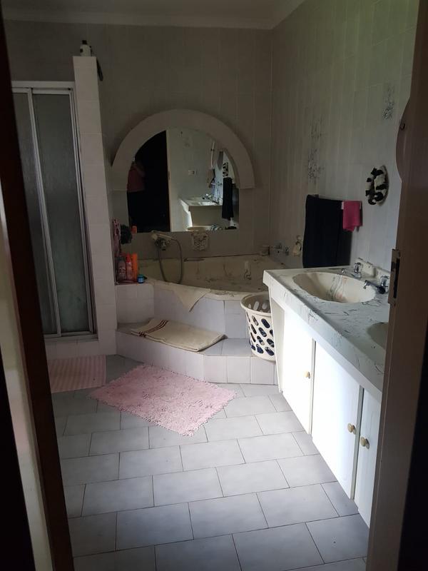 5 Bedroom Property for Sale in Ferryvale Gauteng