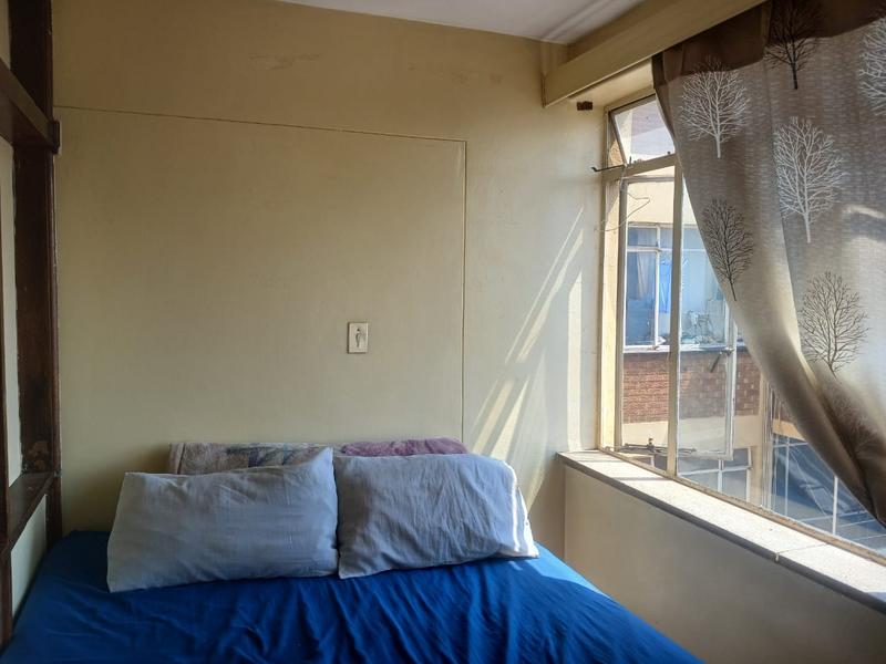 1 Bedroom Property for Sale in Hillbrow Gauteng