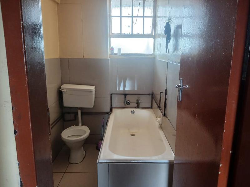 1 Bedroom Property for Sale in Hillbrow Gauteng