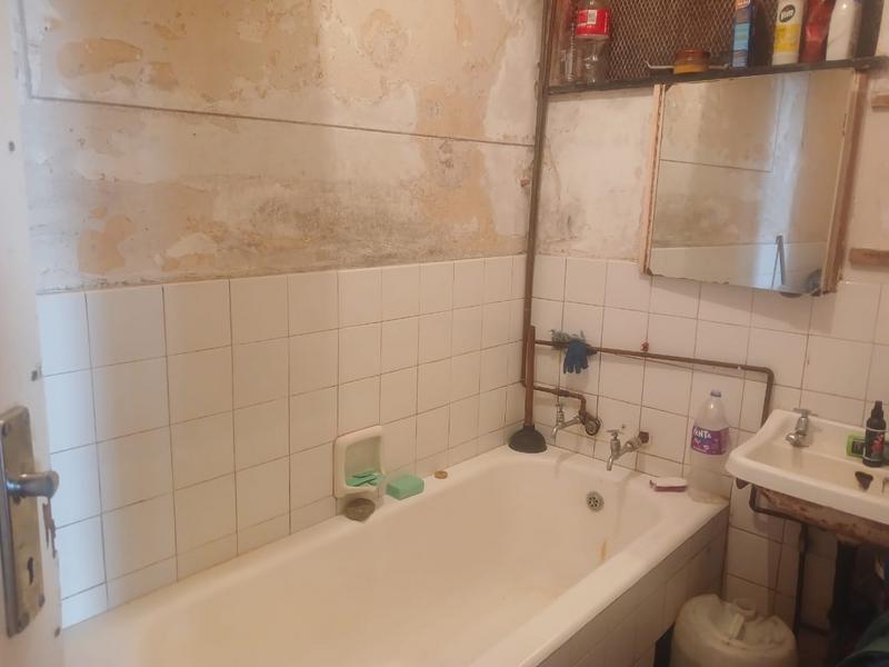2 Bedroom Property for Sale in Hillbrow Gauteng