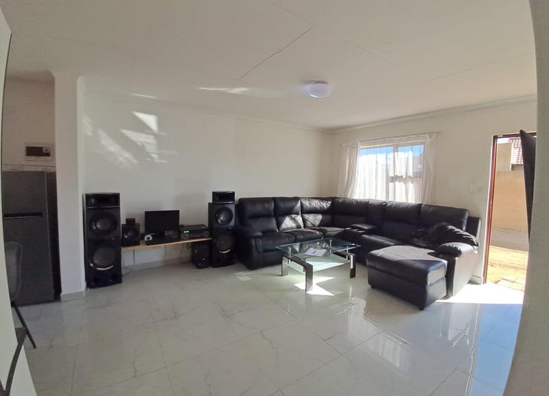 3 Bedroom Property for Sale in Kya Sands Gauteng