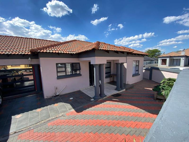 3 Bedroom Property for Sale in Amandasig Gauteng