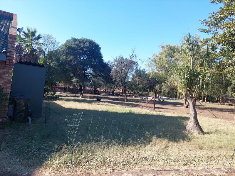 3 Bedroom Property for Sale in Heatherdale AH Gauteng