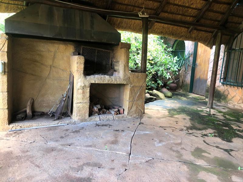 4 Bedroom Property for Sale in Karenpark Gauteng