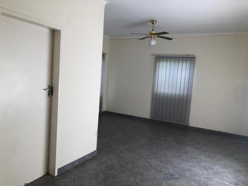 4 Bedroom Property for Sale in Karenpark Gauteng
