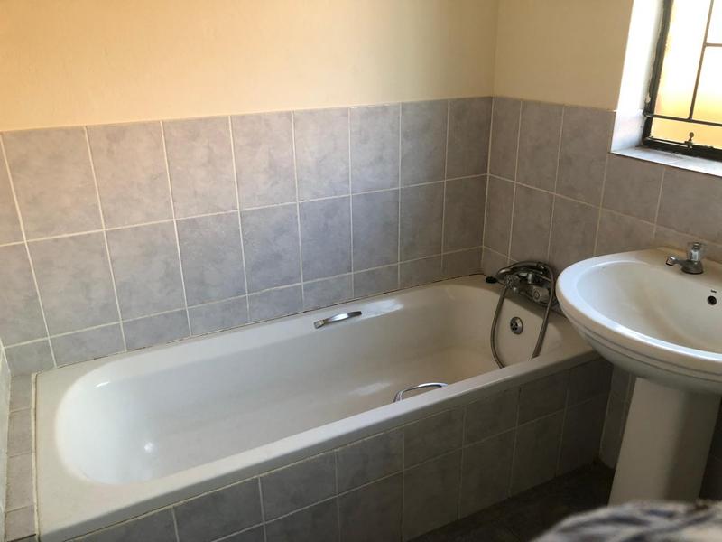 4 Bedroom Property for Sale in Karenpark Gauteng