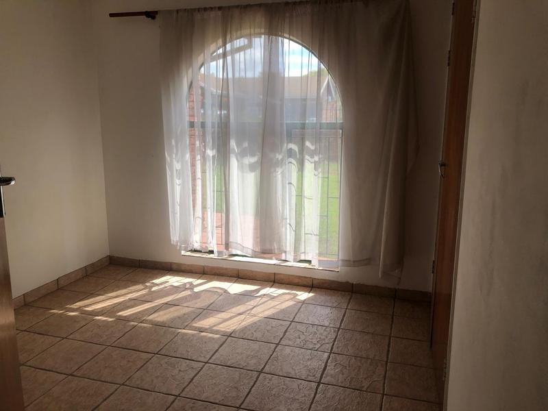 4 Bedroom Property for Sale in Karenpark Gauteng