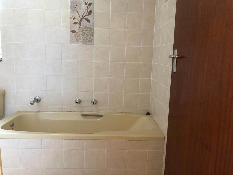 4 Bedroom Property for Sale in Karenpark Gauteng