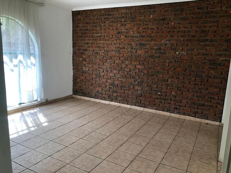 4 Bedroom Property for Sale in Karenpark Gauteng