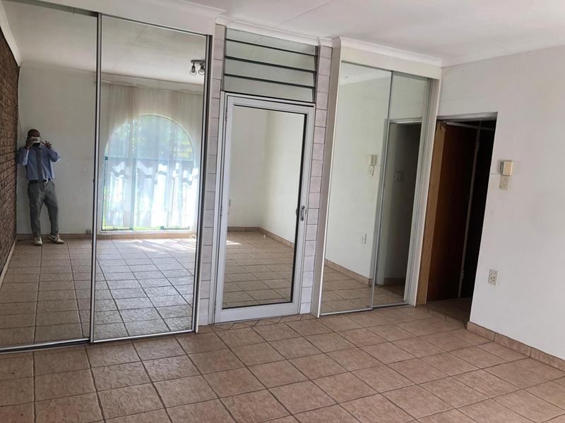 4 Bedroom Property for Sale in Karenpark Gauteng