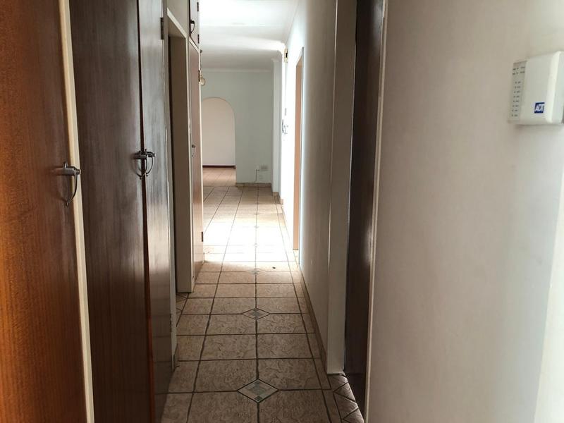 4 Bedroom Property for Sale in Karenpark Gauteng