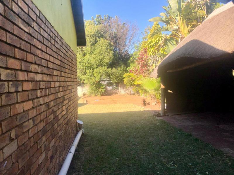 4 Bedroom Property for Sale in Karenpark Gauteng