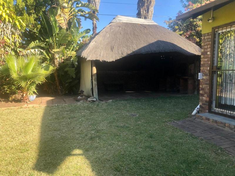 4 Bedroom Property for Sale in Karenpark Gauteng