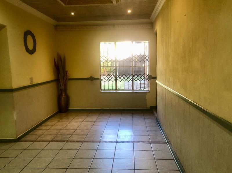 4 Bedroom Property for Sale in Karenpark Gauteng