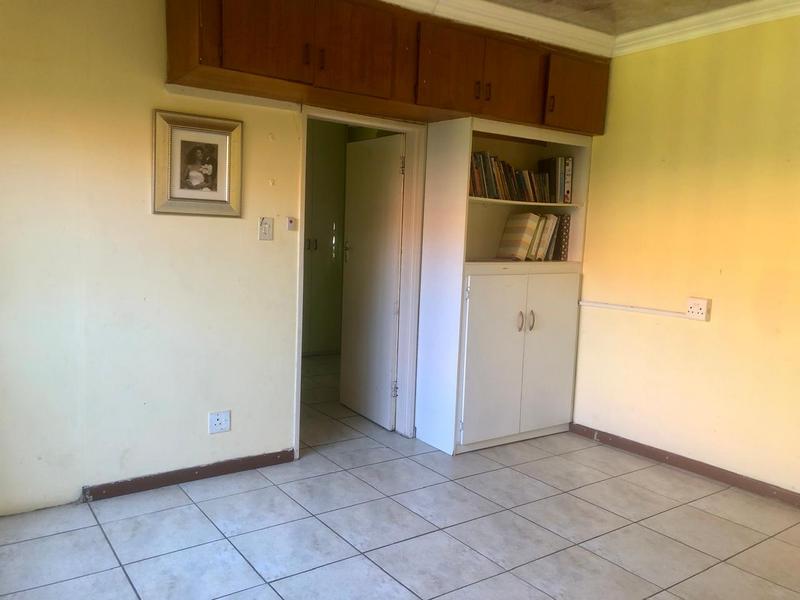 4 Bedroom Property for Sale in Karenpark Gauteng