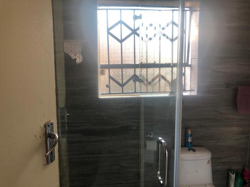 5 Bedroom Property for Sale in Karenpark Gauteng