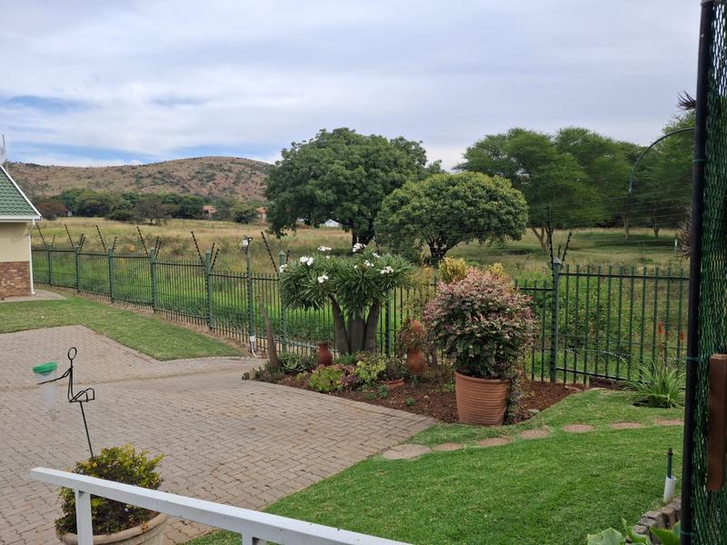 2 Bedroom Property for Sale in Ninapark Gauteng