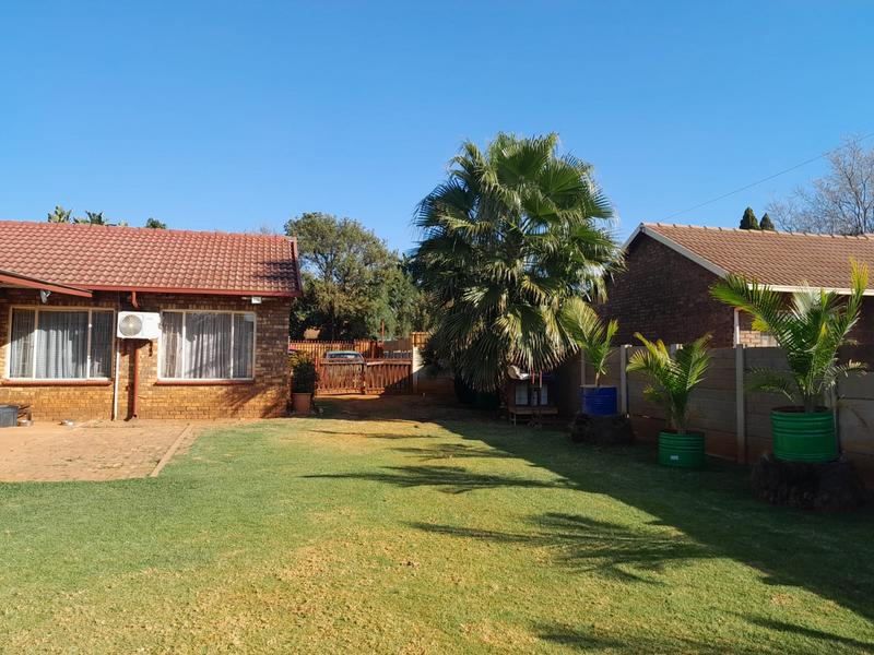 2 Bedroom Property for Sale in The Orchards Gauteng