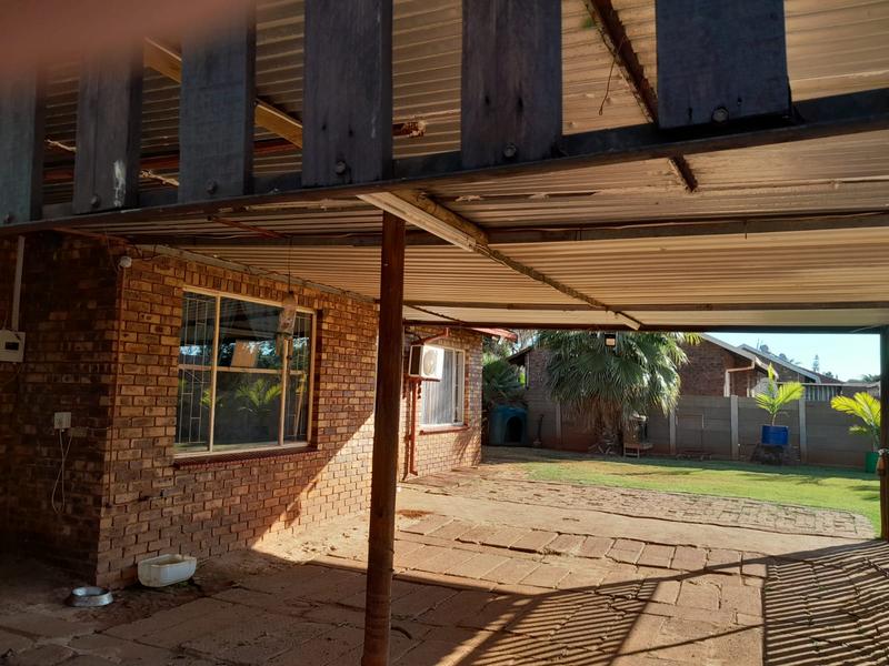 2 Bedroom Property for Sale in The Orchards Gauteng