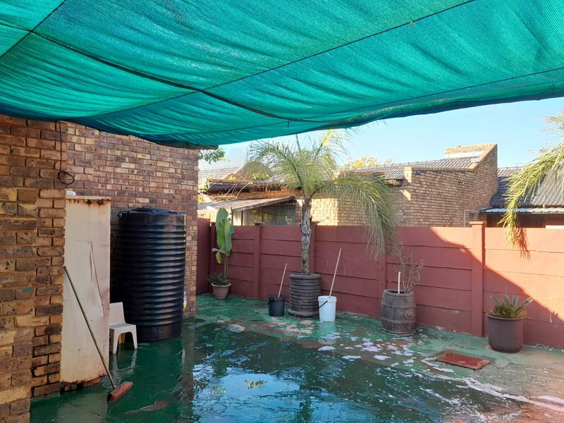 2 Bedroom Property for Sale in The Orchards Gauteng
