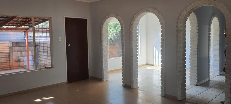 4 Bedroom Property for Sale in The Orchards Gauteng