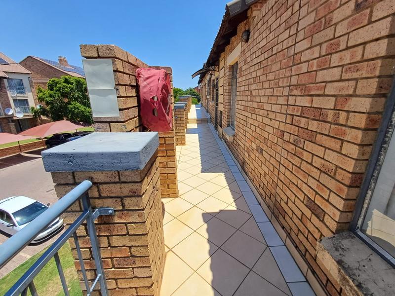 2 Bedroom Property for Sale in Theresa Park Gauteng