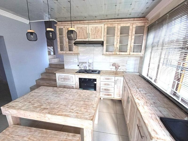 4 Bedroom Property for Sale in Theresa Park Gauteng