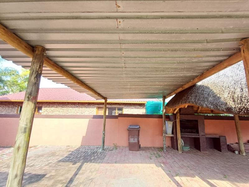 4 Bedroom Property for Sale in Theresa Park Gauteng