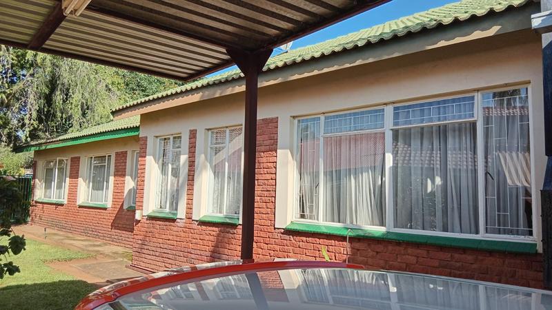 4 Bedroom Property for Sale in Theresa Park Gauteng