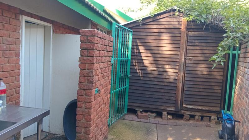 4 Bedroom Property for Sale in Theresa Park Gauteng