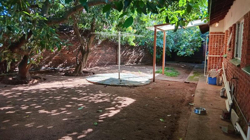 4 Bedroom Property for Sale in Theresa Park Gauteng