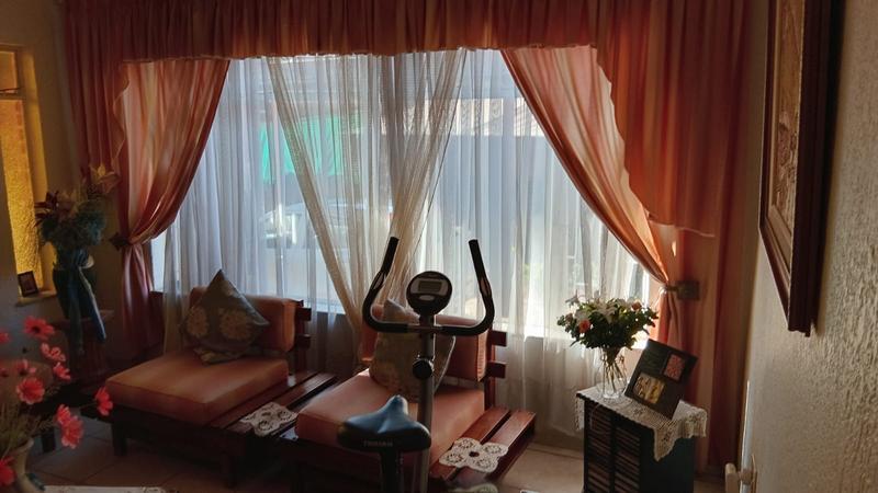 4 Bedroom Property for Sale in Theresa Park Gauteng