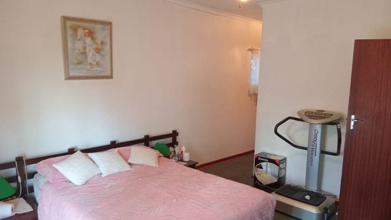 4 Bedroom Property for Sale in Theresa Park Gauteng