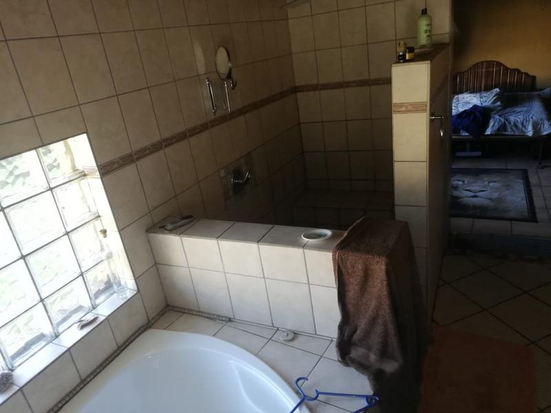 5 Bedroom Property for Sale in Winternest Gauteng