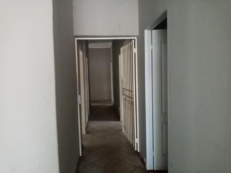 5 Bedroom Property for Sale in Gerardsville Gauteng