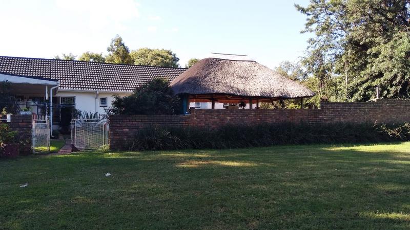 6 Bedroom Property for Sale in Andeon Gauteng