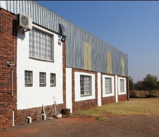 6 Bedroom Property for Sale in Andeon Gauteng