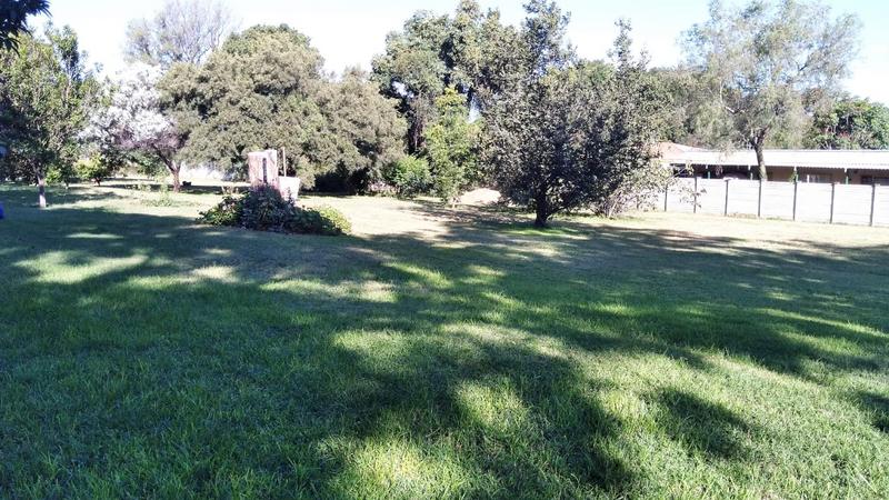 6 Bedroom Property for Sale in Andeon Gauteng